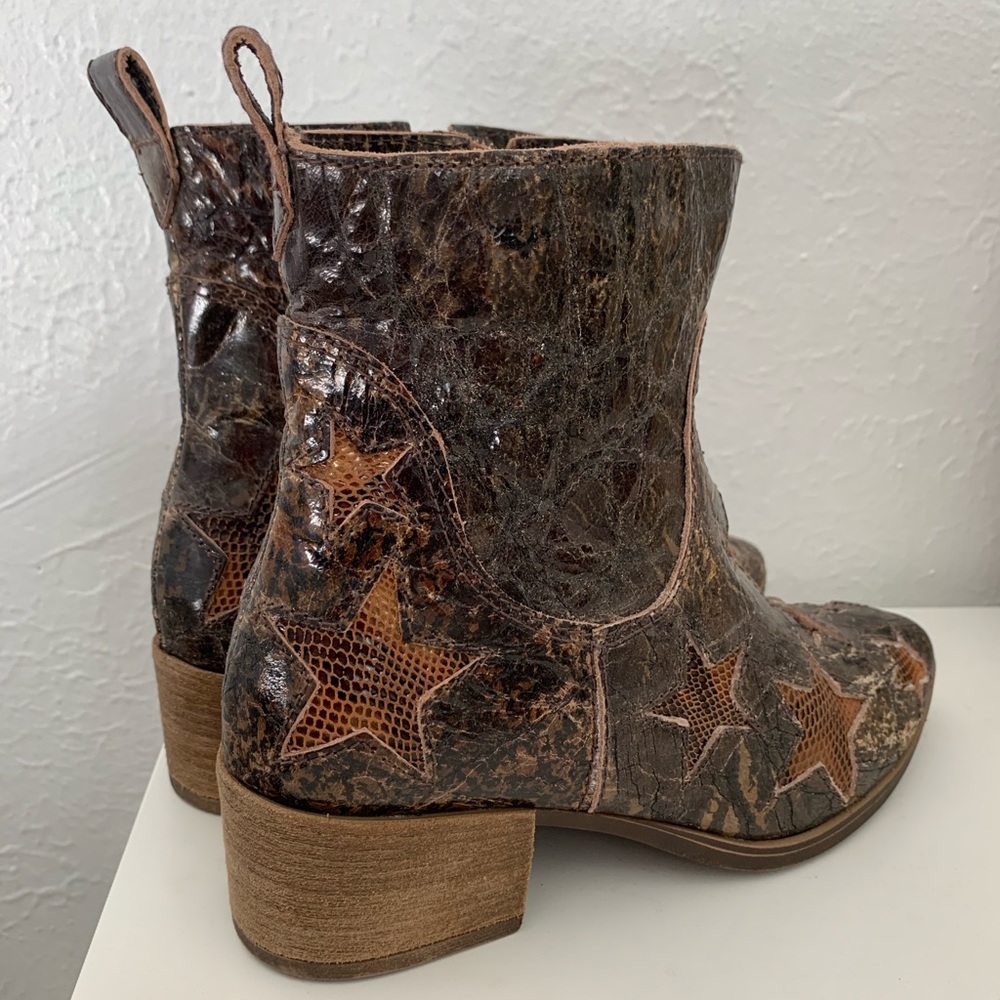 Boots - Picture 2 of 3